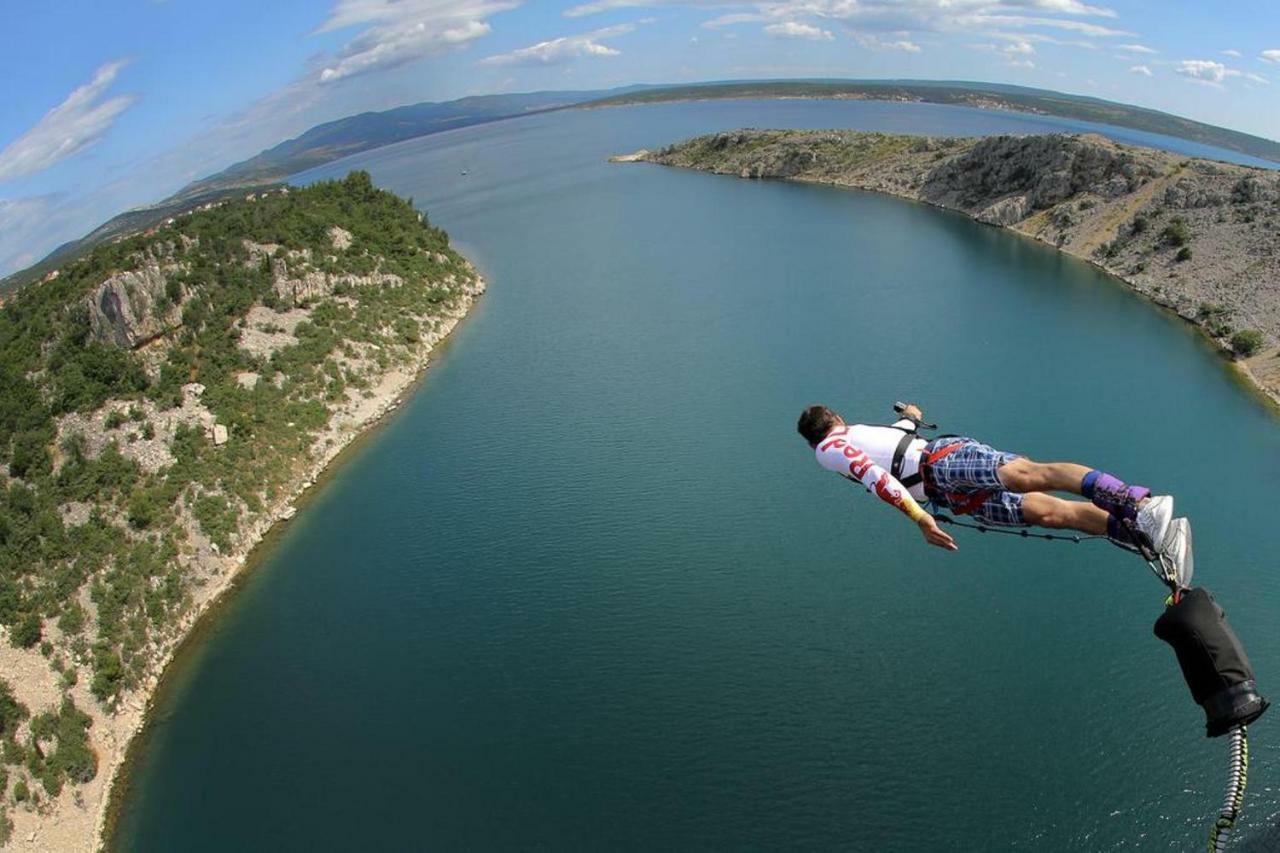Apartmani Mala Sirena Maslenica Kültér fotó