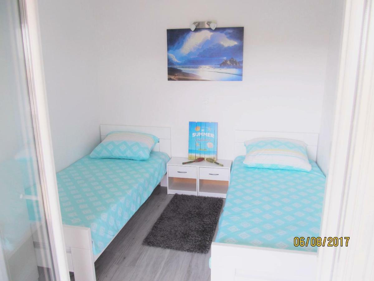 Apartmani Mala Sirena Maslenica Kültér fotó